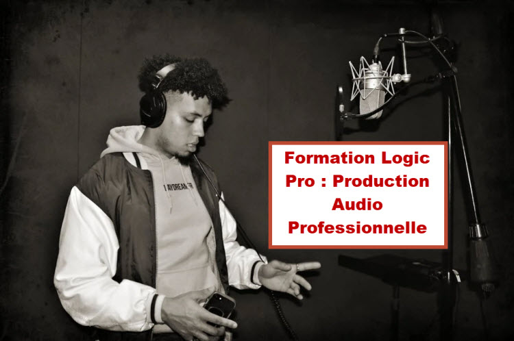 Jeune artiste en studio d’enregistrement avec un casque audio et un micro professionnel, illustrant une formation en production audio avec Logic Pro à Bruxelles.