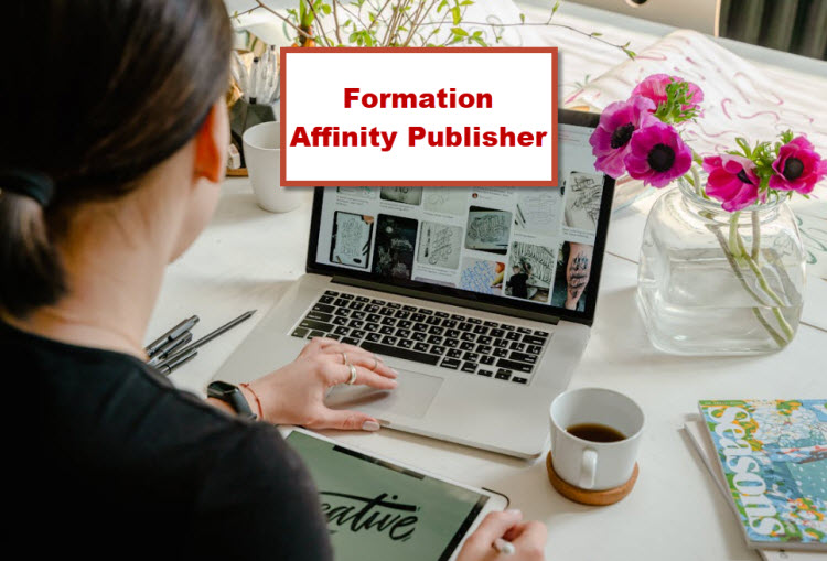 Femme travaillant sur un ordinateur portable avec des designs graphiques à l’écran, représentant la formation Affinity Publisher à Bruxelles.